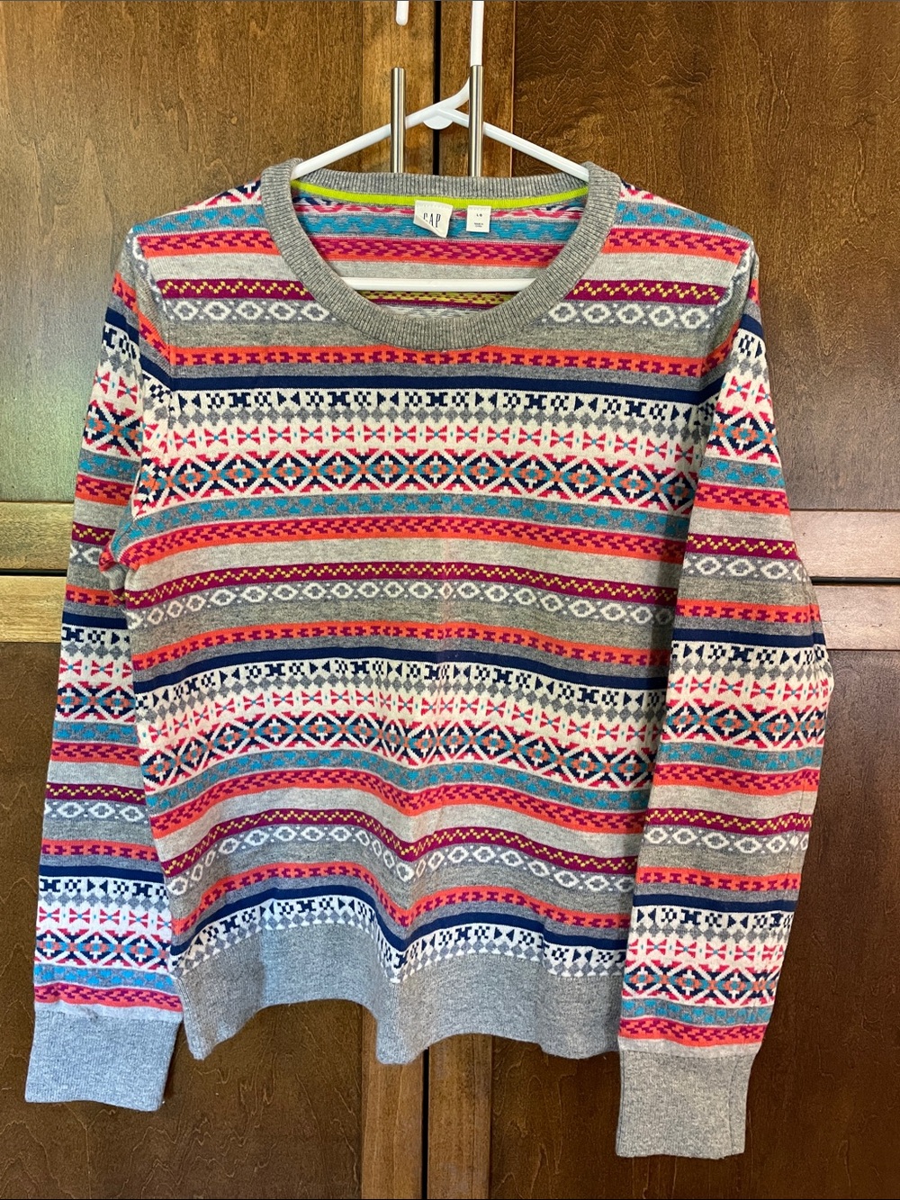 GAP Gray Fair Isle Crewneck Sweater with Pink, Navy & Teal Stripes